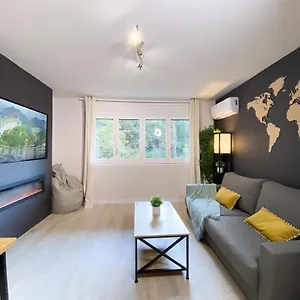 https://apt-piso-nuevo-en-escaldes-increibles-vistas-y-parking.andorra-la-vella-hotels.net