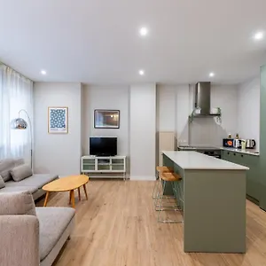 https://squirrel-home-in-triana.es-andalucia.com