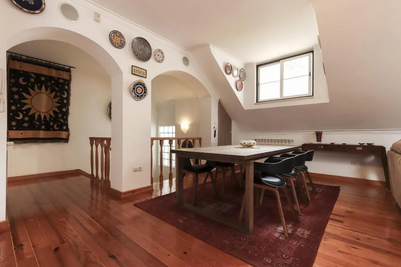Grand Parliament Duplex By Homing Apartment Lisbon Portugal