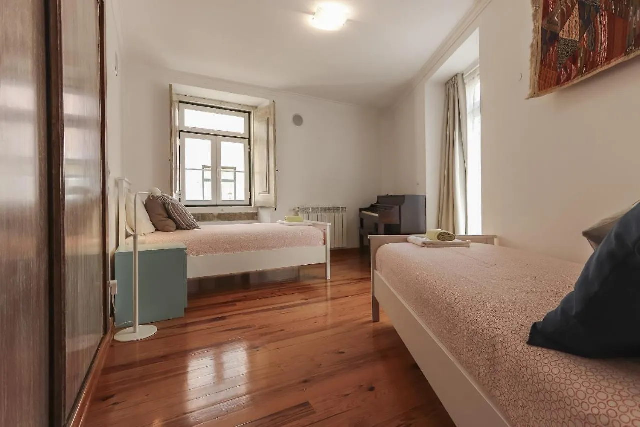 Grand Parliament Duplex By Homing Apartment Lisbon