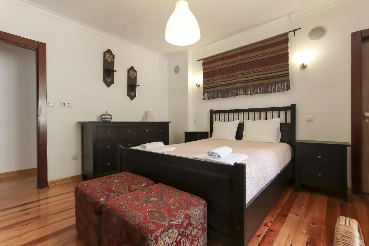 Grand Parliament Duplex By Homing Apartment Lisbon
