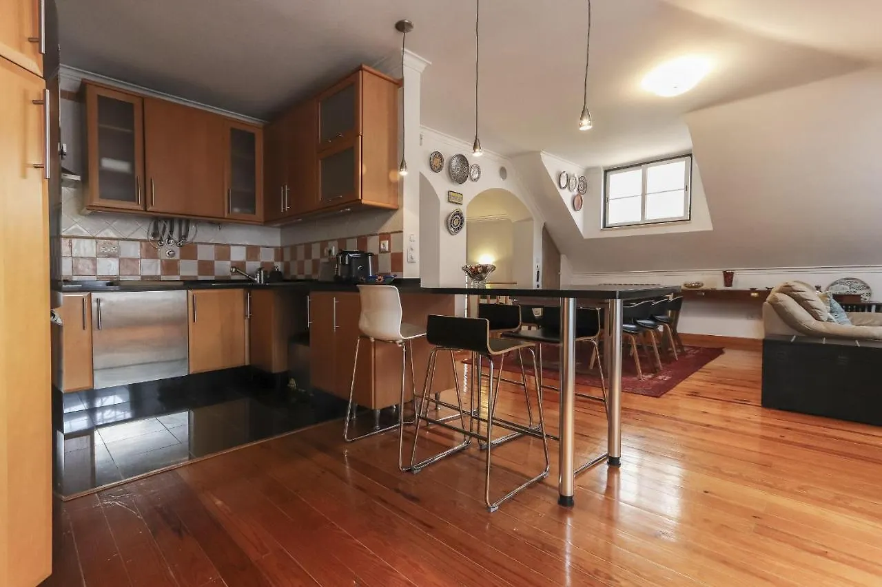 Grand Parliament Duplex By Homing Apartment Lisbon