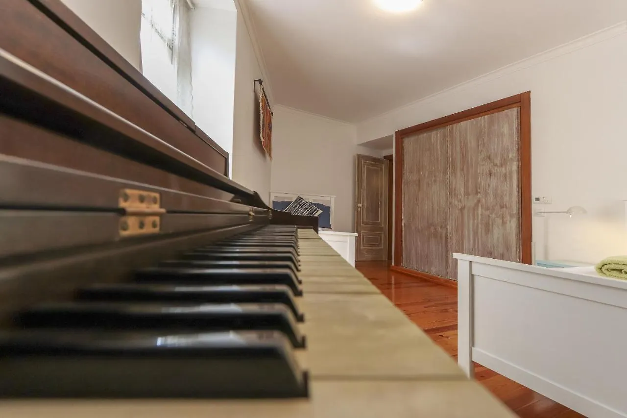Grand Parliament Duplex By Homing Apartment Lisbon