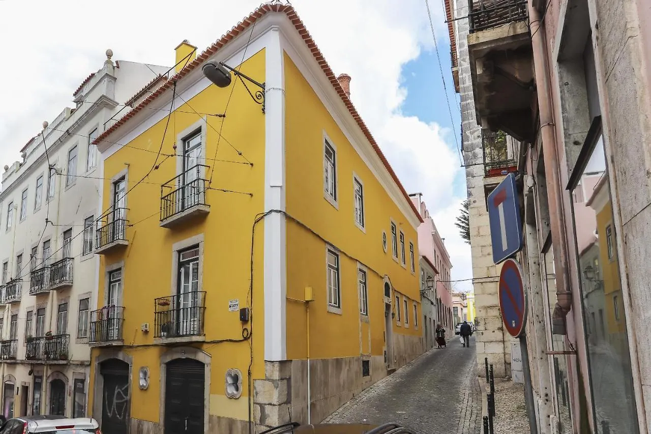 Grand Parliament Duplex By Homing Apartment Lisbon