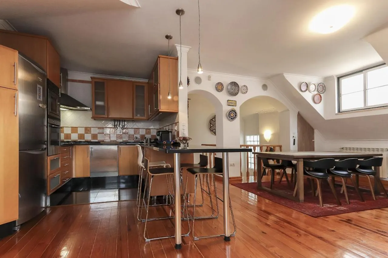 Grand Parliament Duplex By Homing Apartment Lisbon